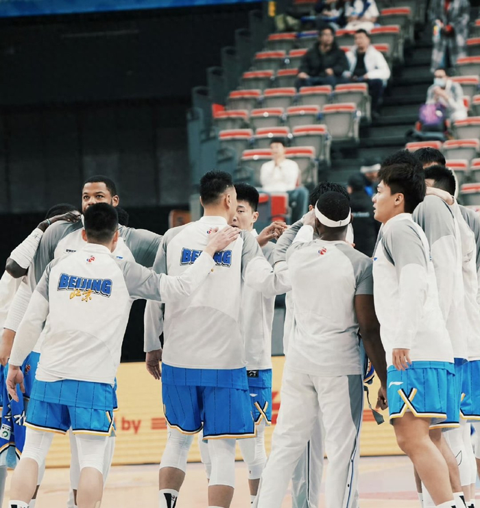 爱游戏平台下载-狂胜33分，北京队打崩四川！周琦双喜临门，搭档麦基夺冠概率大增|四川队|贾维尔-麦基|贾维尔·麦基|北京首钢|曾凡博_新浪体育_新浪新闻